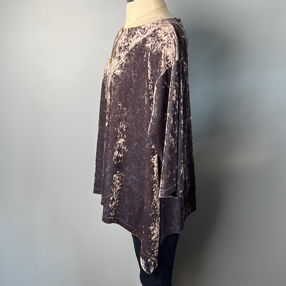 Crushed Velvet Top size Medium - Picture 3 of 5